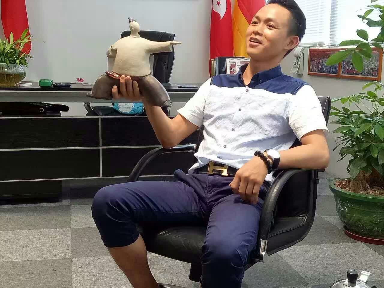 正能量科技領導人作現場介紹